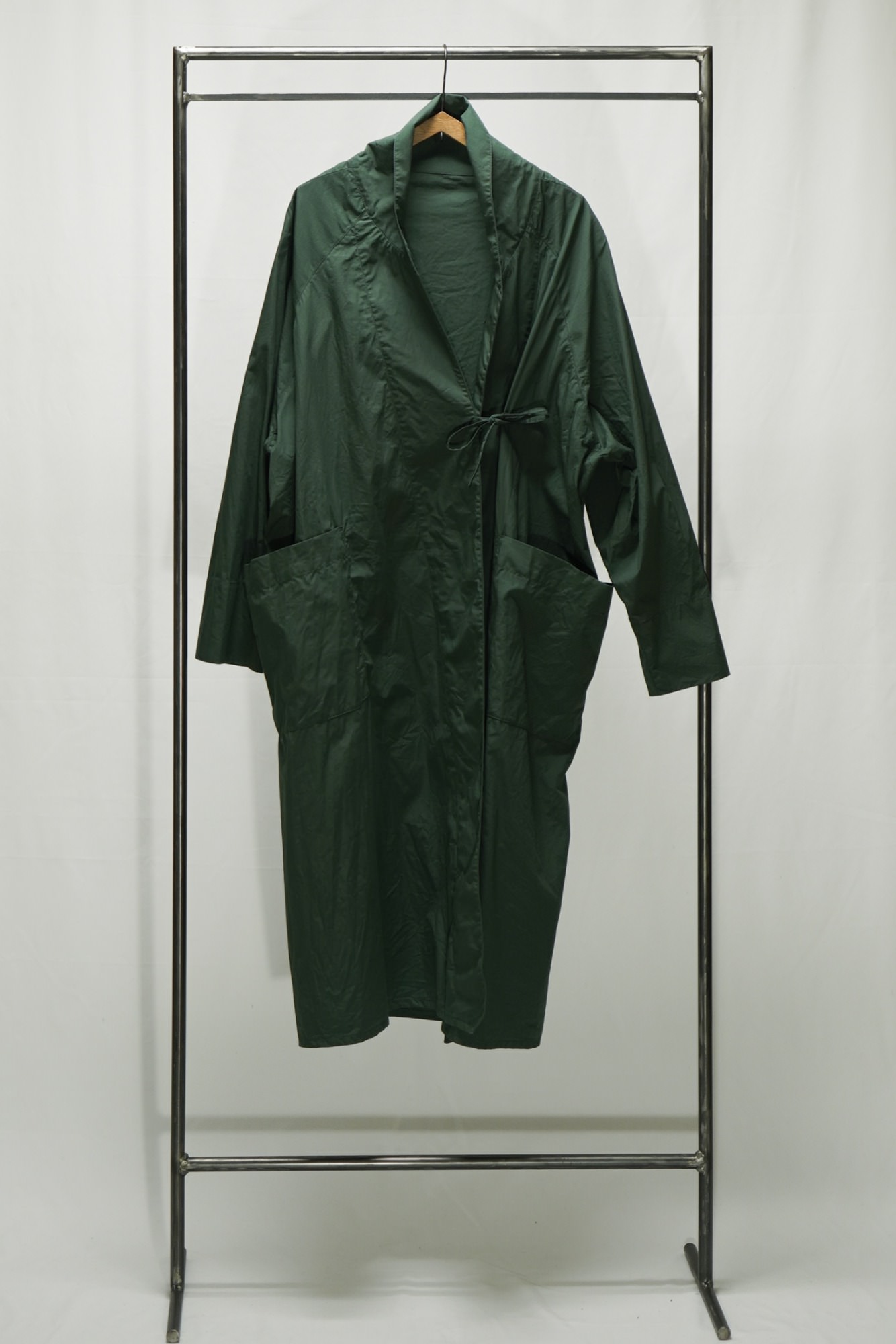 High Density Cotton Raglan Sleeve Coat
