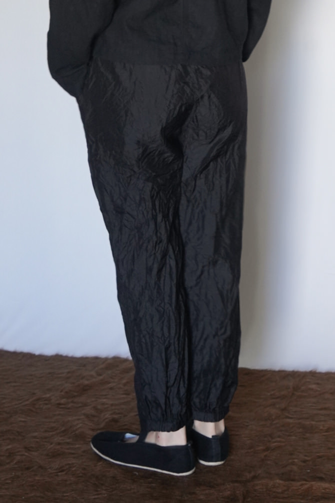 タイシルク シティー ジョガーパンツ | ONLINE STORE | iroiro