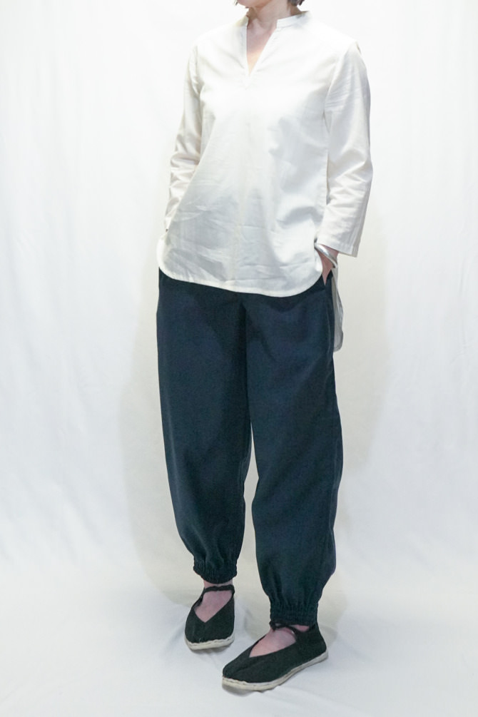 カシミヤ混ウール カンフーパンツ | ONLINE STORE | iroiro | Original