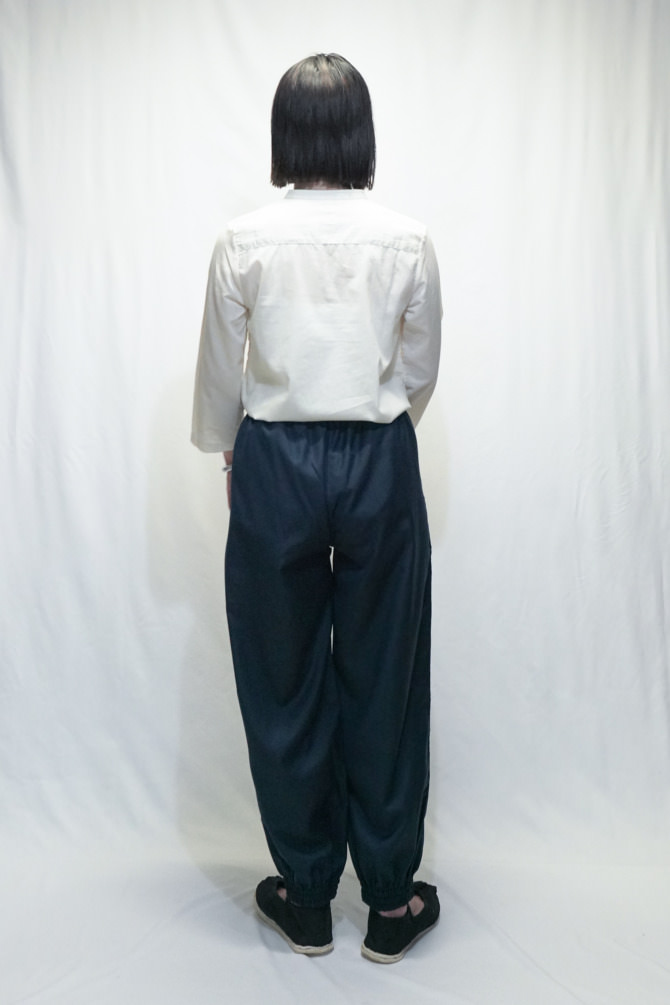 カシミヤ混ウール カンフーパンツ | ONLINE STORE | iroiro | Original