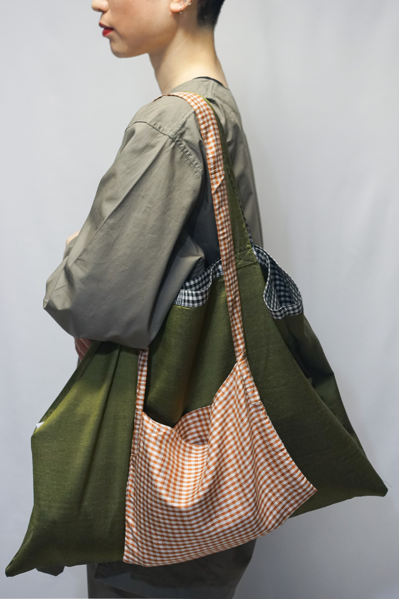 Gingham Check Thai Silk Sacoche